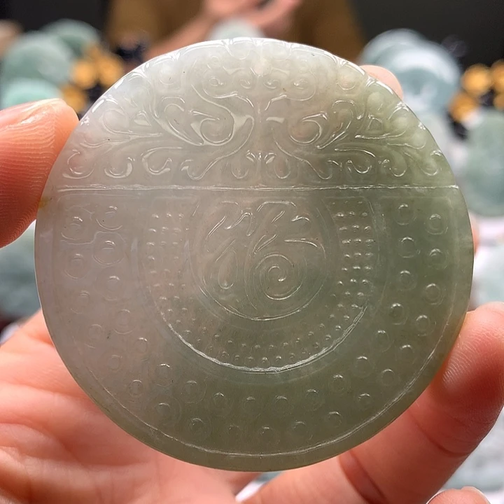 翡翠未镶嵌颈饰福牌福利