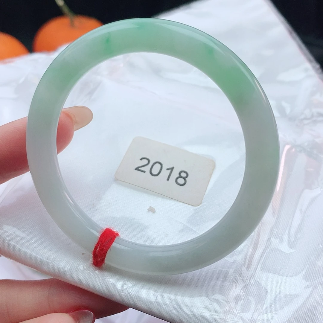翡翠手镯未镶嵌53圆条882018