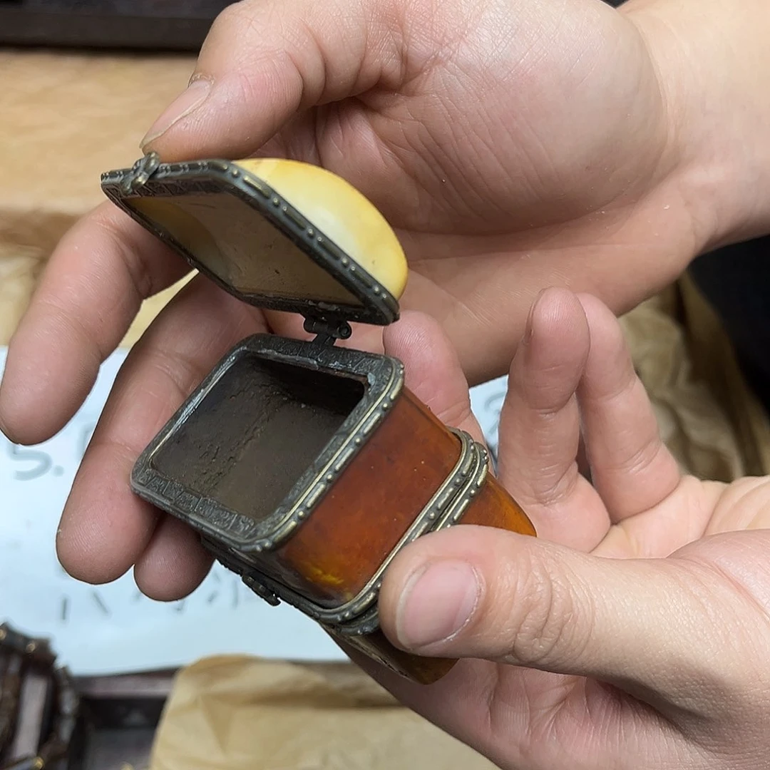 大叶紫檀（黑酸枝木类）