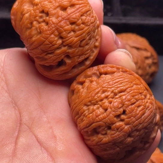 文玩核桃把件秦岭山脉核桃