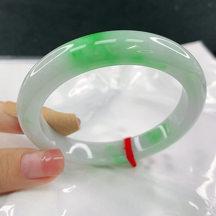 翡翠未镶嵌手镯圈57.3，03086