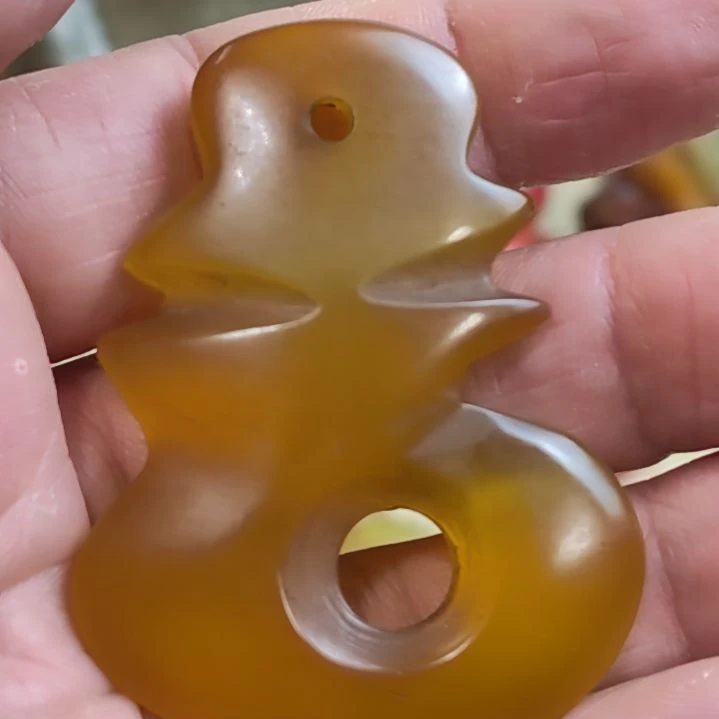 和田玉（糖玉）未镶嵌挂件