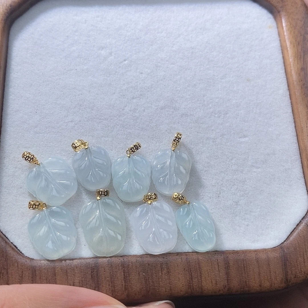 翡翠18K金镶嵌手串翡翠吊坠（多样性发其一）