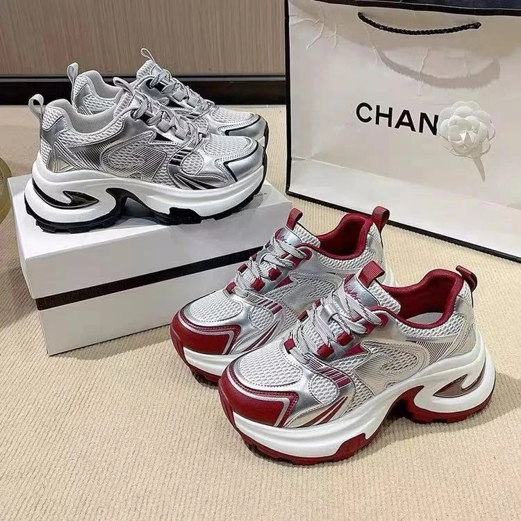 2025秋时尚休闲休闲运动增高小个子女鞋百搭女士女鞋2025款网红款