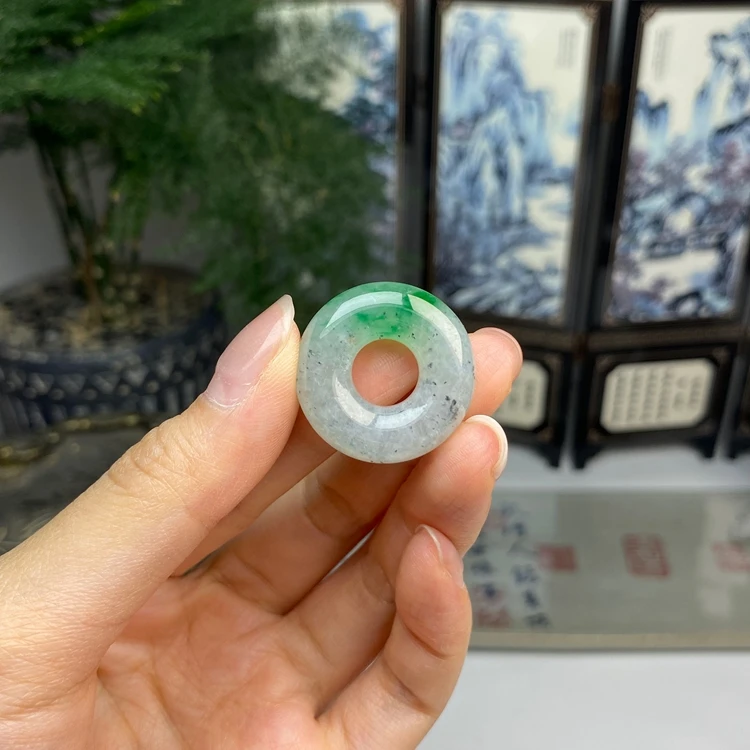 冰飘阳绿乌鸡甜甜圈平安扣吊坠花件 天然翡翠A货