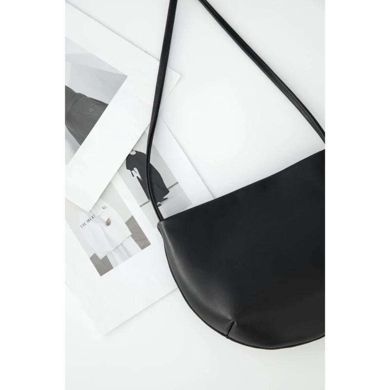 BAYBERYL老贝半月包*黑色百搭时尚通勤单肩斜跨包DD5D1722-4/19