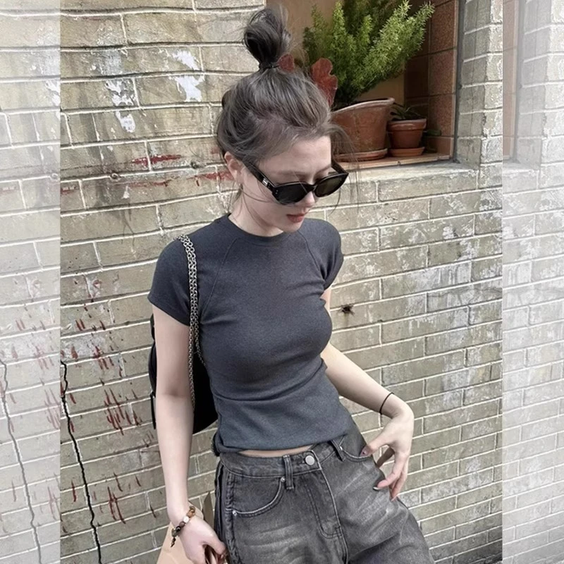 芯娇晴纯色基础款圆领短袖t恤女士打底内搭夏季2025新款短款上衣