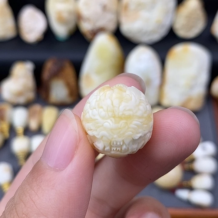 未镶嵌琥珀裸石18龙珠y3