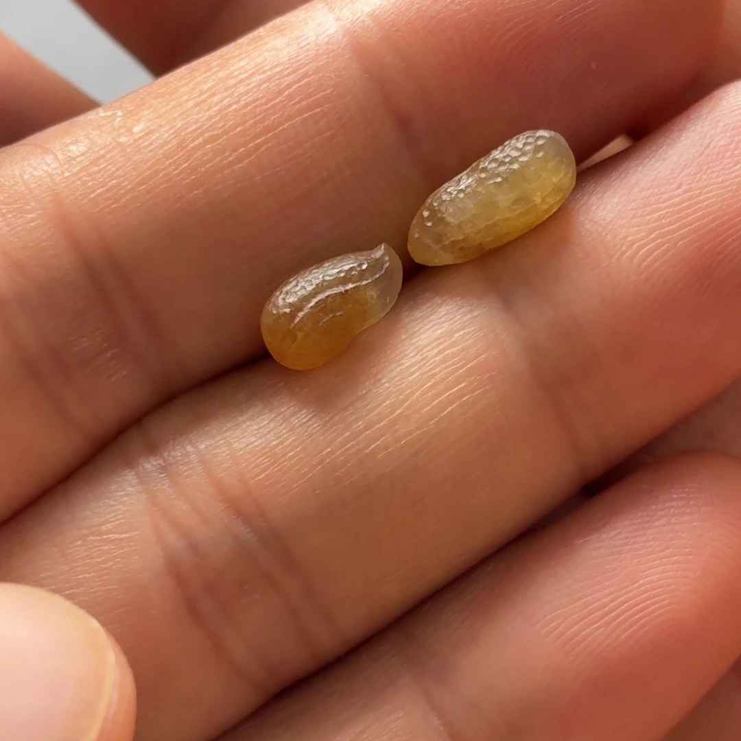 定制翡翠未镶嵌花生