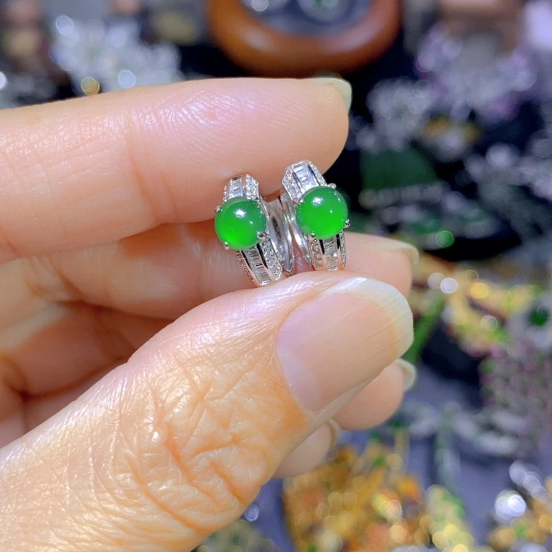 翡翠颈饰银S925镶嵌天然翡翠