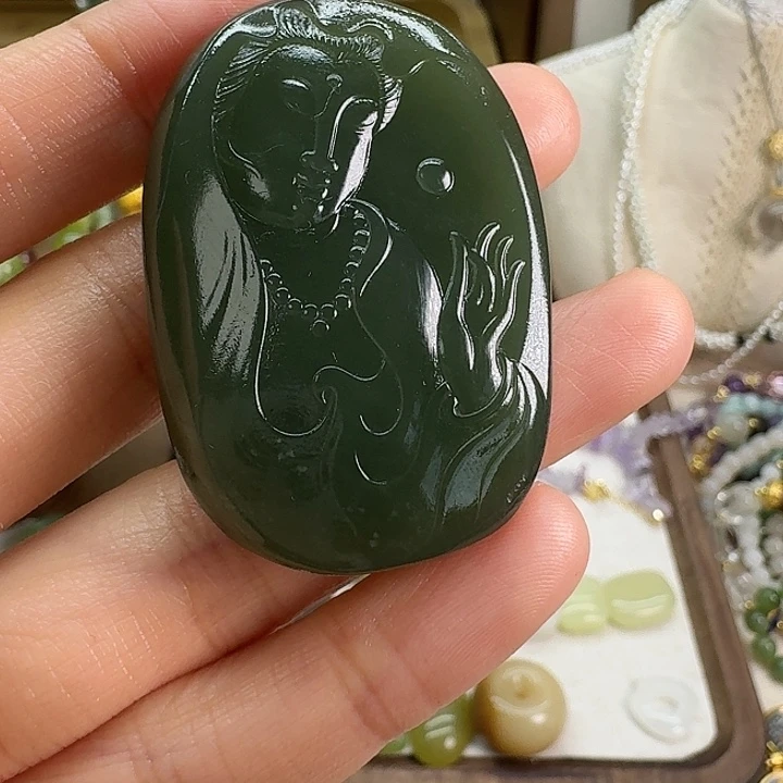 和田玉颈饰未镶嵌