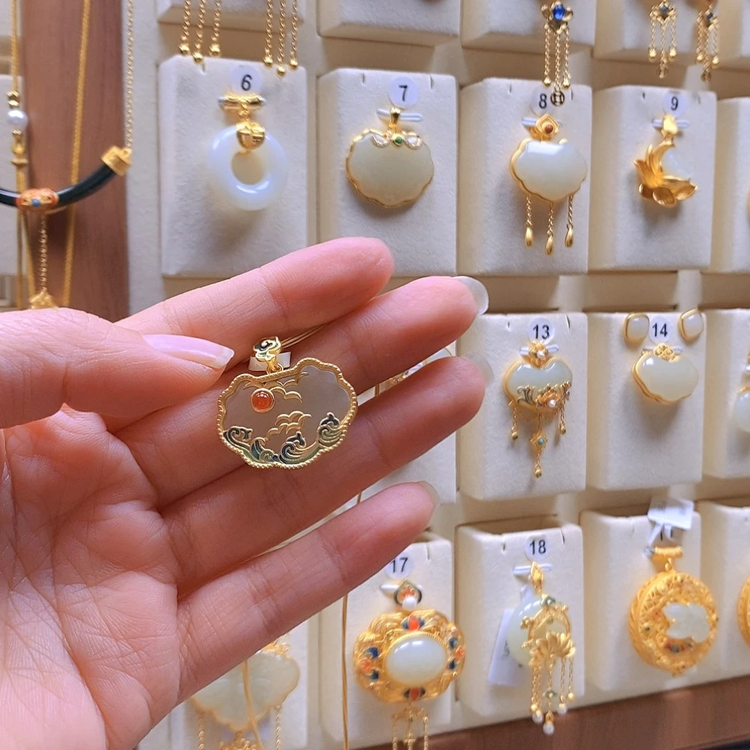 和田玉银S925镶嵌颈饰