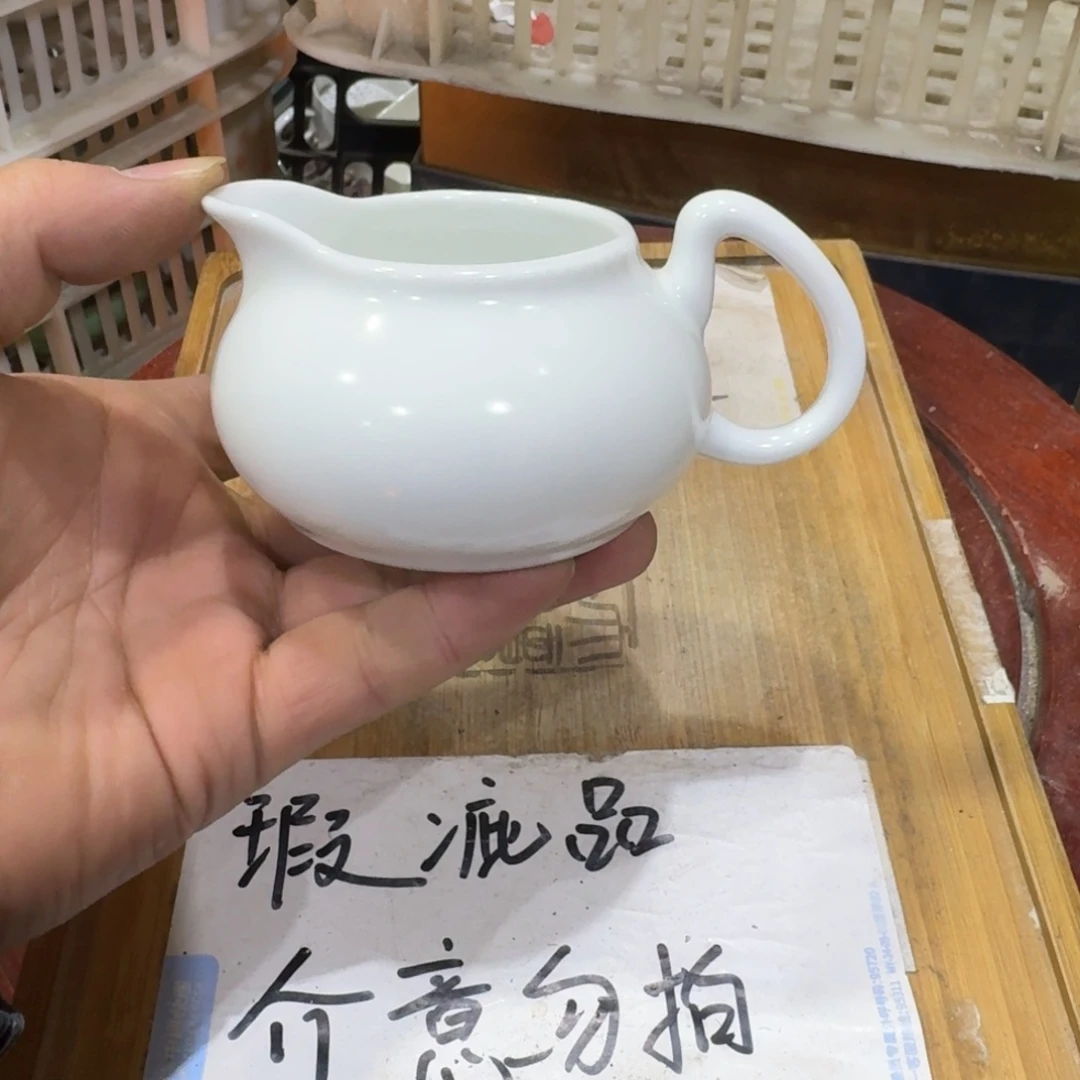 瑕疵介意勿拍陶瓷器皿A101