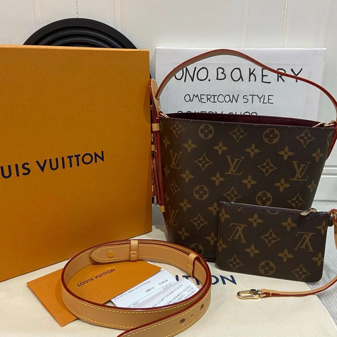 未使用 LouisVuitton/路易威登 老花allin bb水桶包
