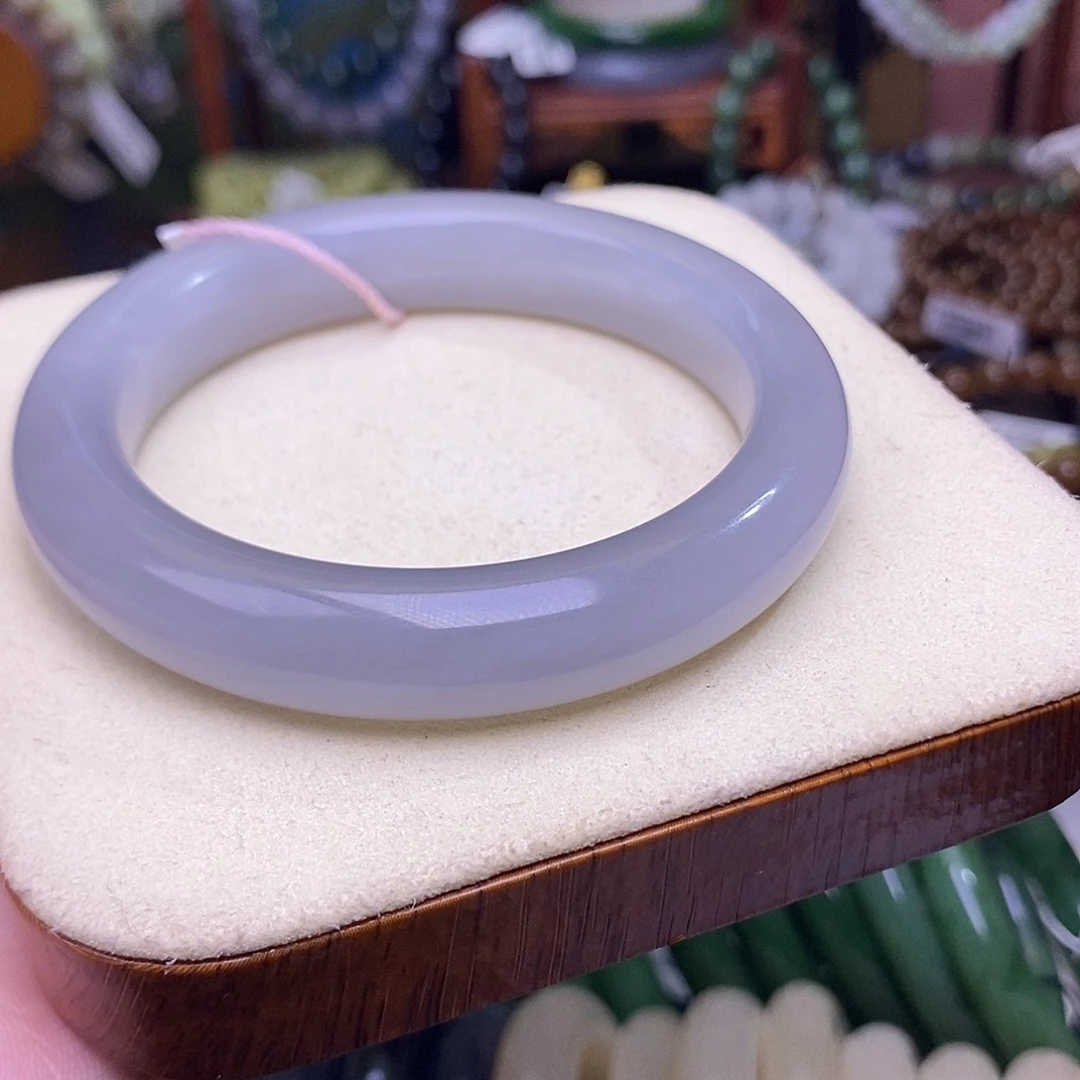 Y***L和田玉未镶嵌颈饰烟紫老料收藏毕业级手镯57.5