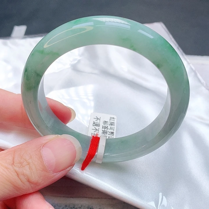 翡翠手镯未镶嵌手镯55