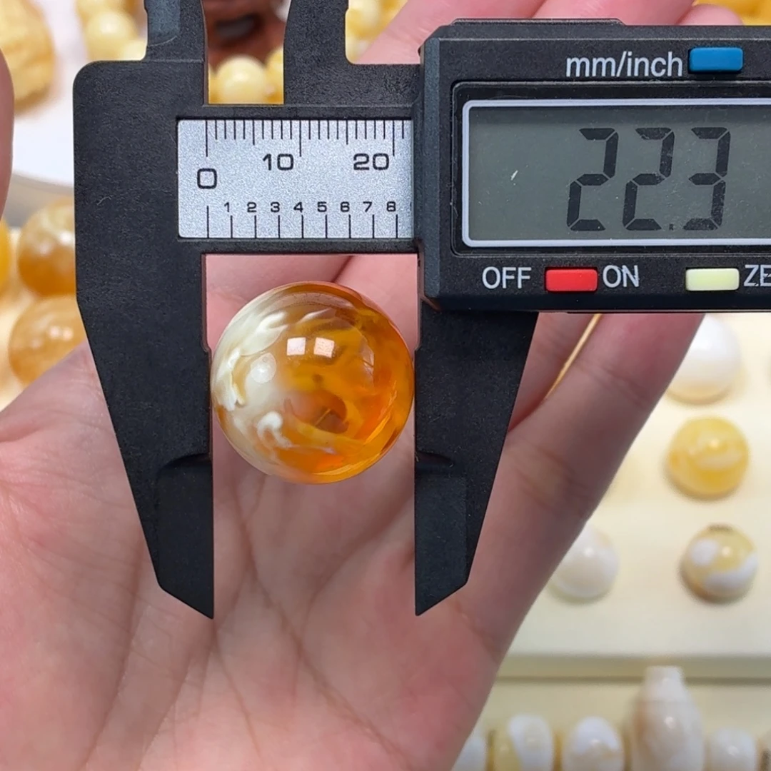 琥珀未镶嵌珠宝奇石俄料橘红溶洞圆珠