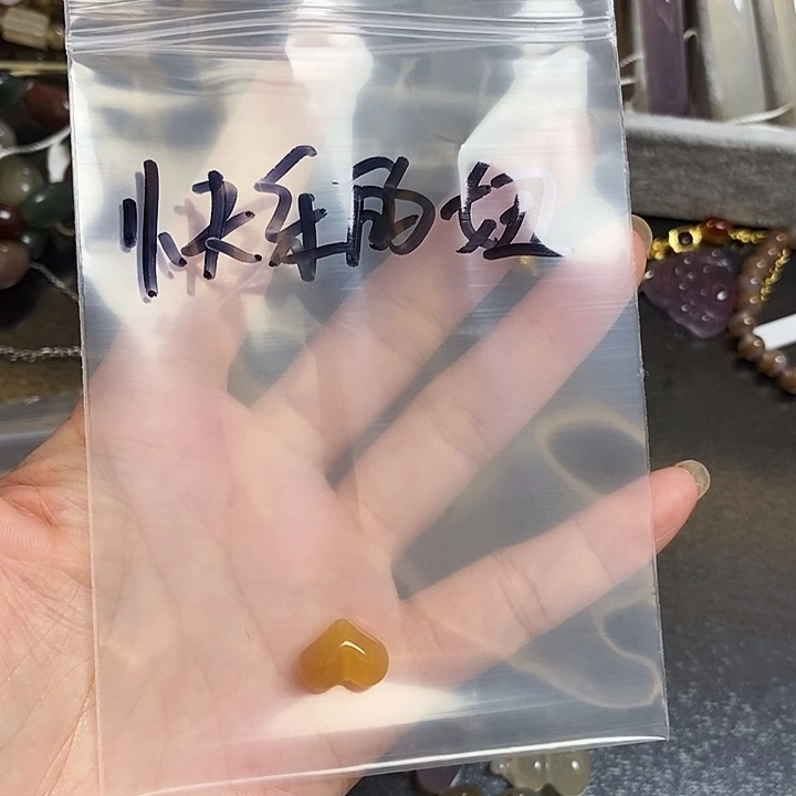 快***妞玛瑙/玉髓未镶嵌珠宝半成品
