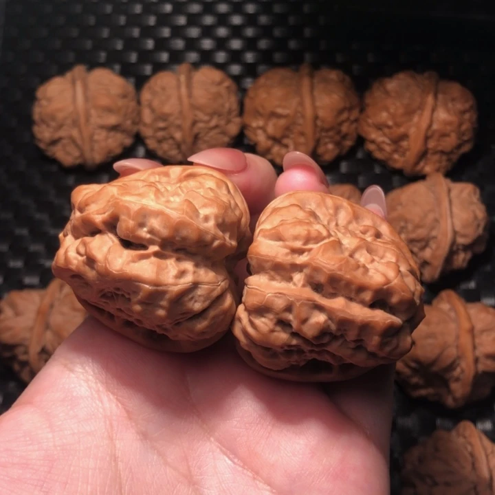 王***记把件文玩核桃蛙王