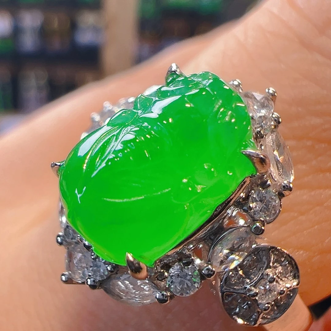 翡翠戒指18K金镶嵌签收后24小时鉴赏期