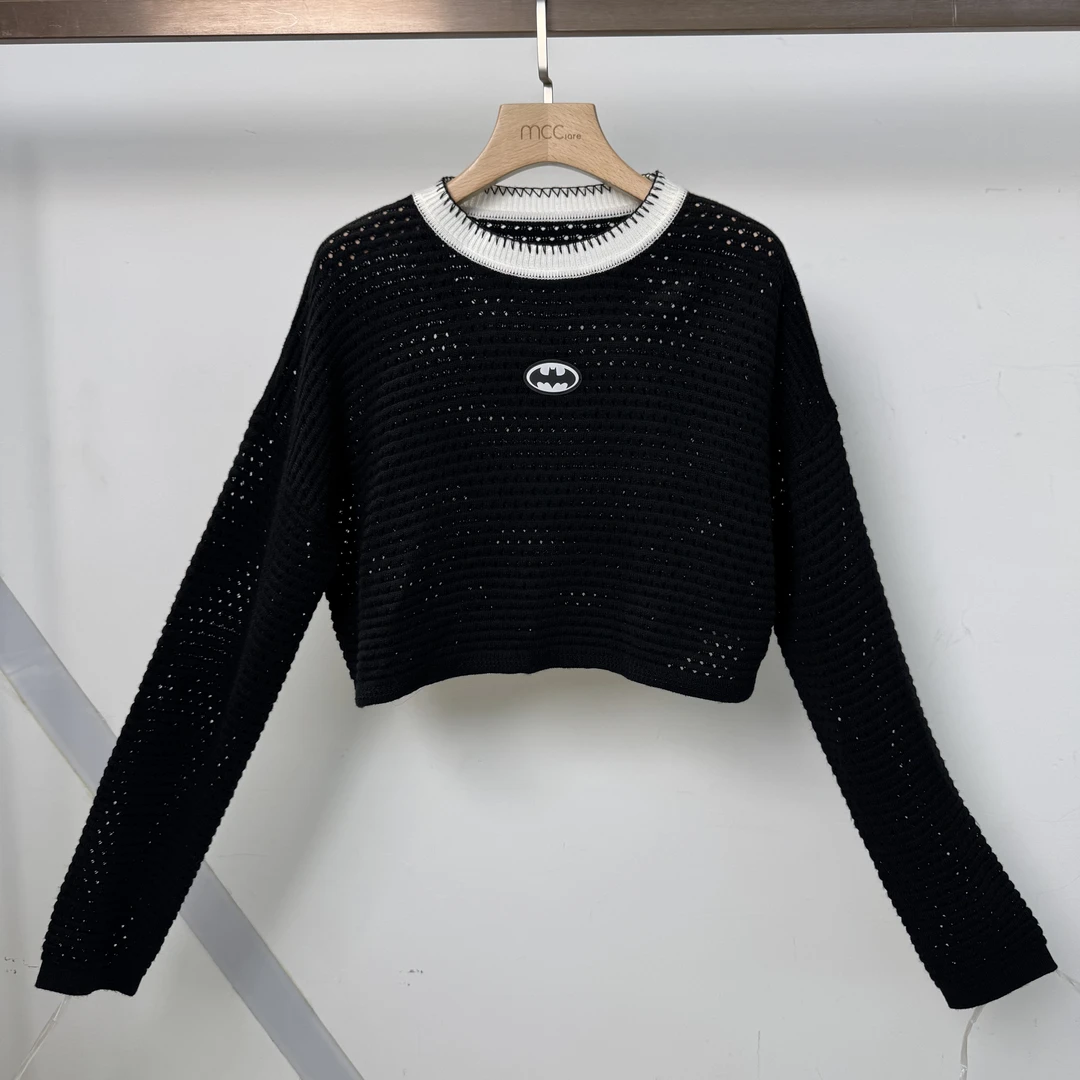 芊姿精选【1208】春季新款镂空针织不褪色保暖时尚针织打底衫