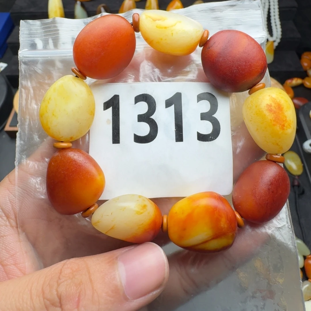 和田玉未镶嵌手串