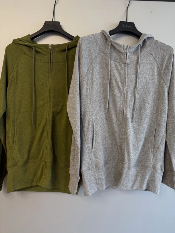 2025韩版气质V领修身短袖T恤女装夏季上新打底衫白色纯色显瘦上衣