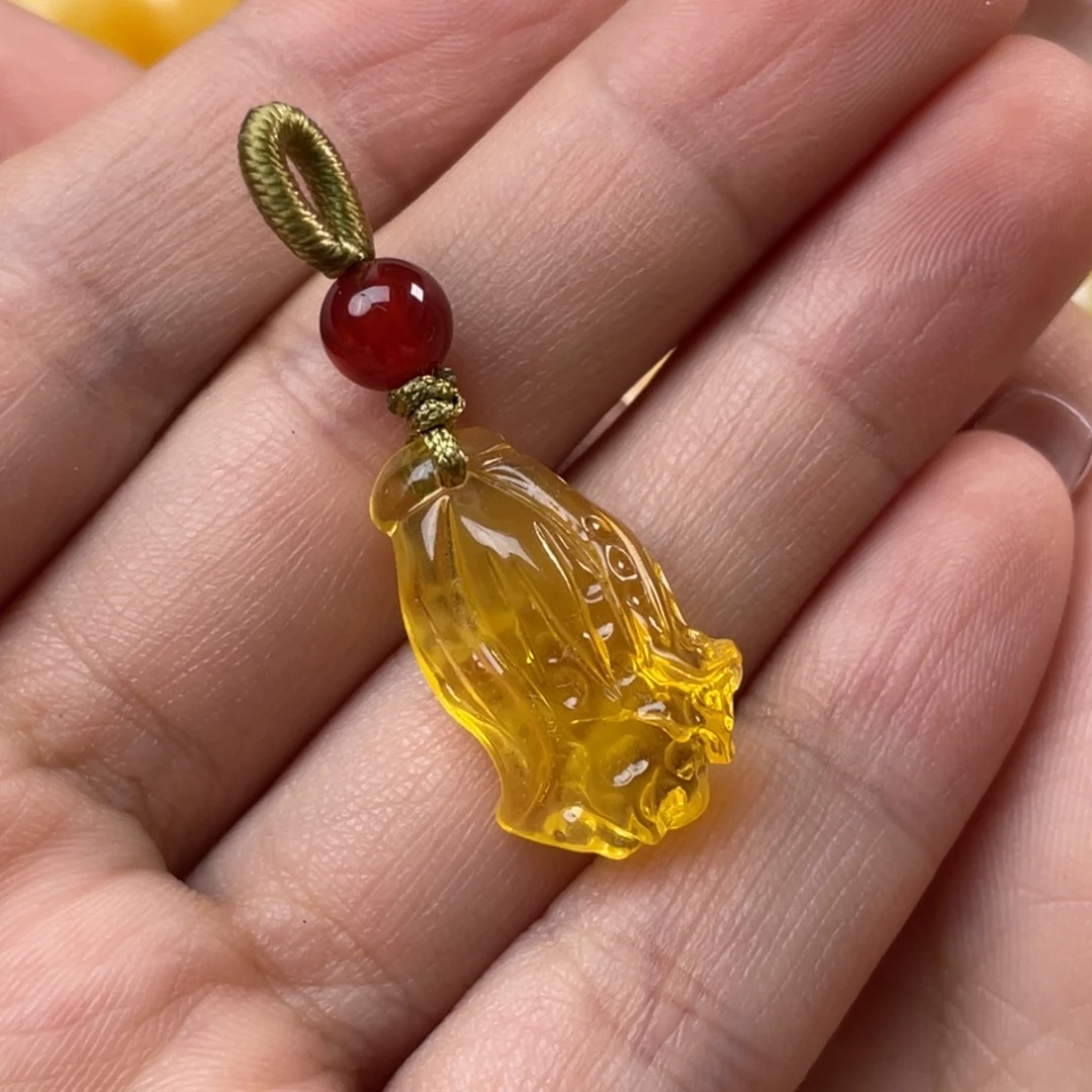 蜜蜡未镶嵌珠宝奇石