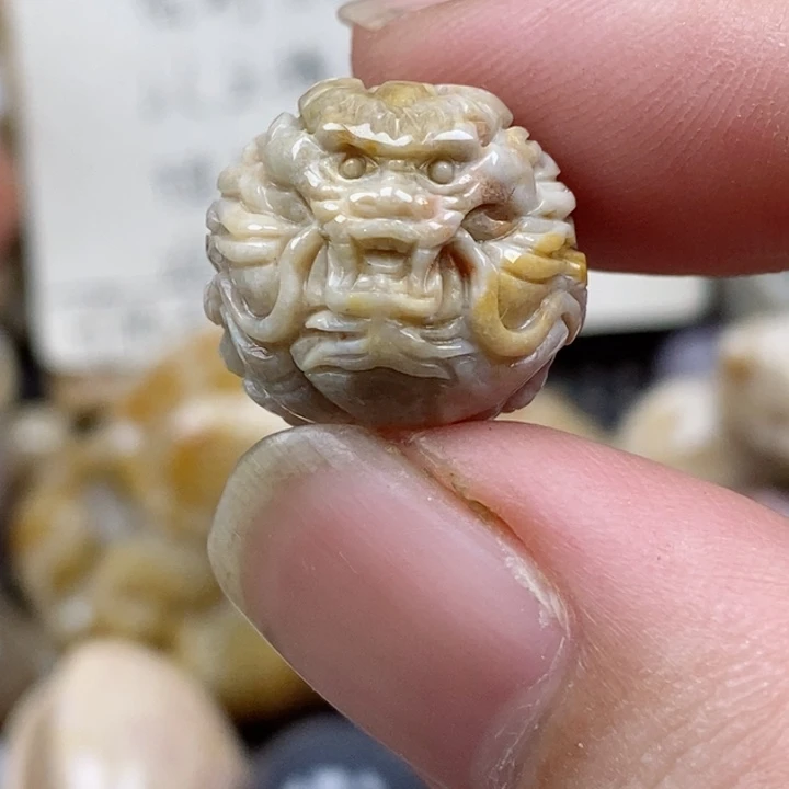 颈饰未镶嵌硅化珊瑚（珊瑚玉）通孔 小