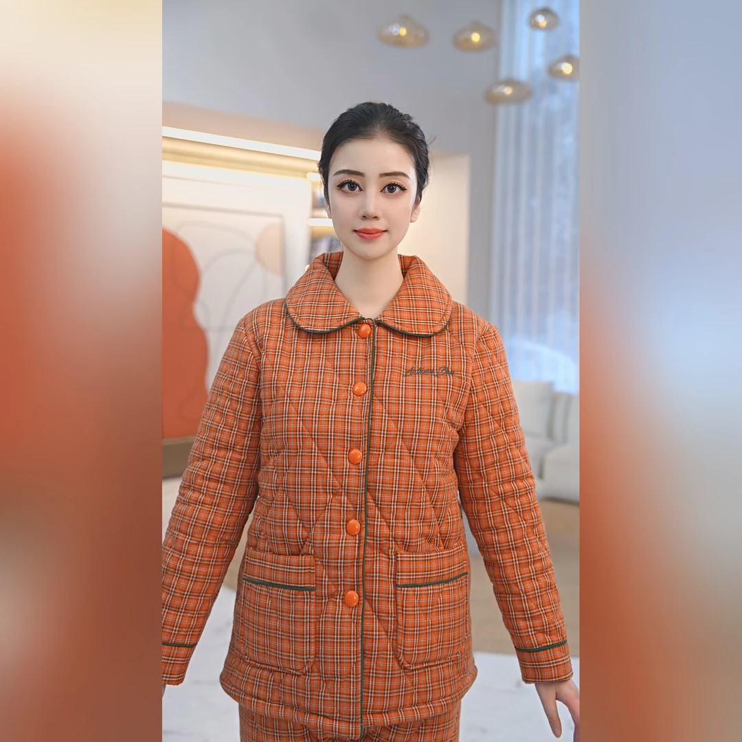 秋鹿梭织色织格披法兰绒翻领夹棉女套加厚格子冬季家居服