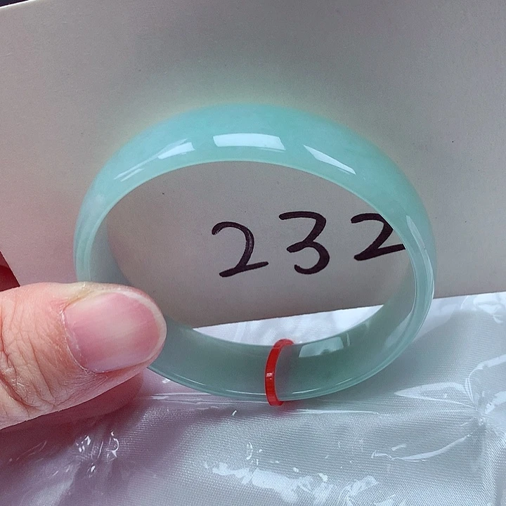 翡翠未镶嵌手镯翡翠