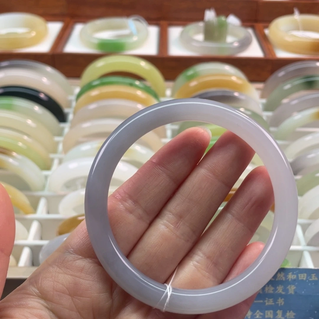 【闪购商品】和田玉手镯未镶嵌