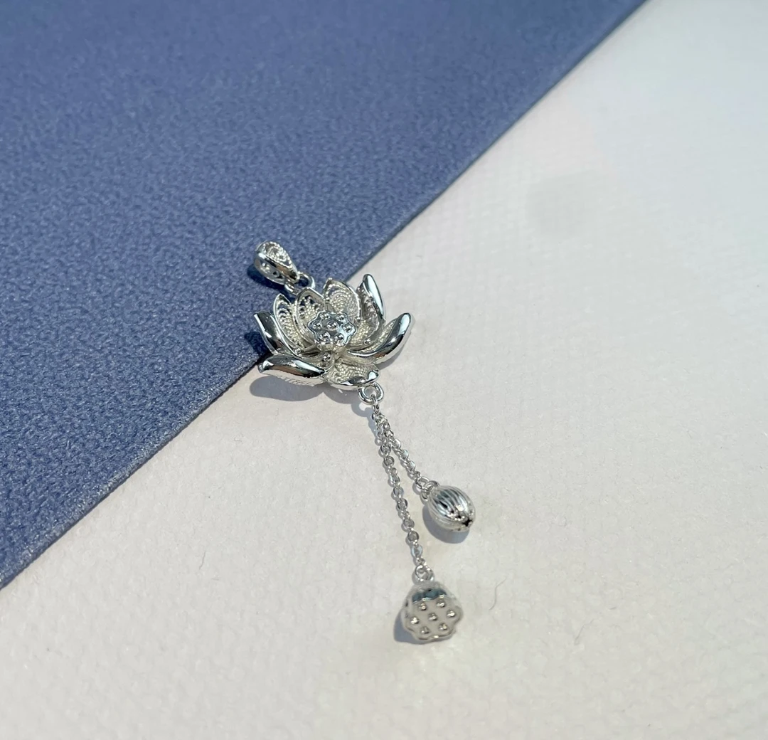 铂金pt950精品吊坠（莲花两世欢流苏）