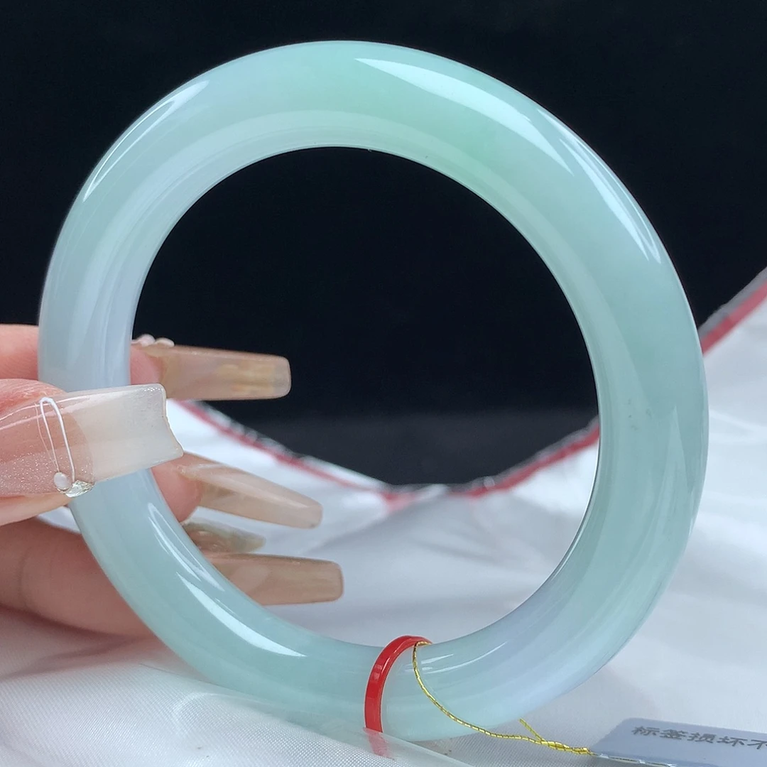 翡翠手镯（圆镯）未镶嵌56圆条4135