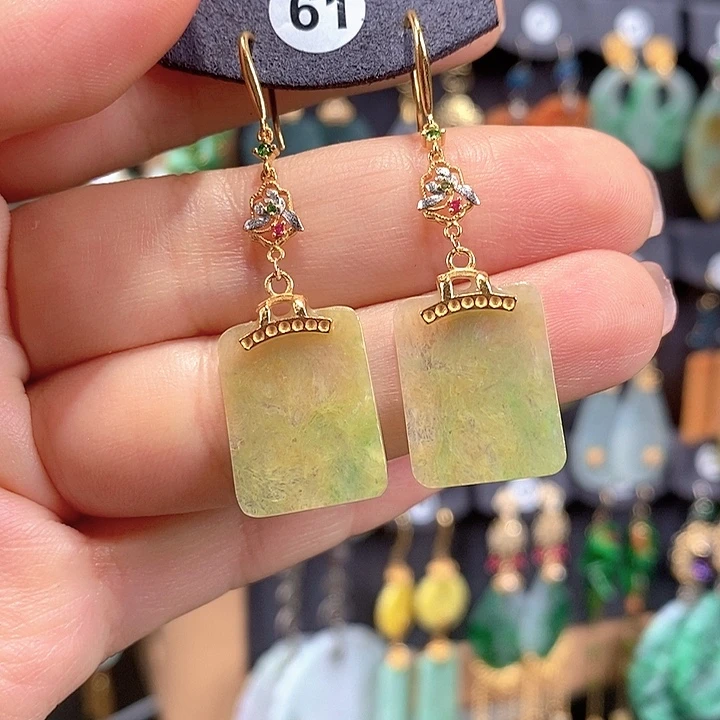 翡翠未镶嵌耳饰翡翠