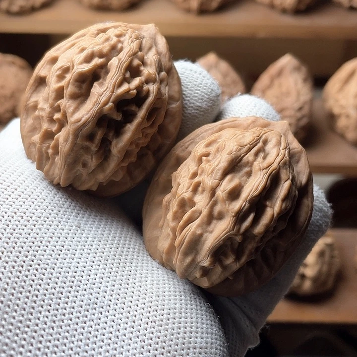 吊坠文玩核桃大红袍狮子头39