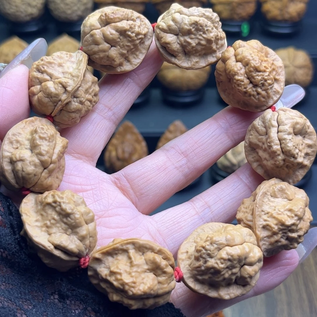 把件文玩核桃小云石