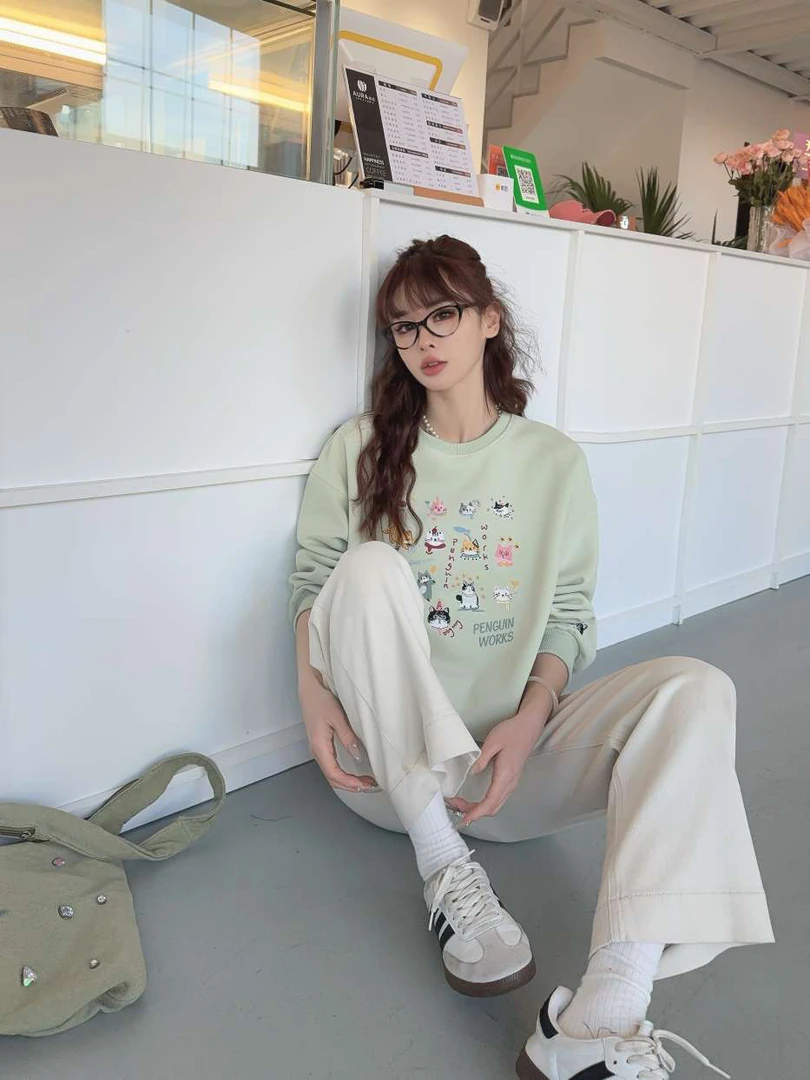 猫咪乐园精致刺绣2025春季新品圆领卫衣