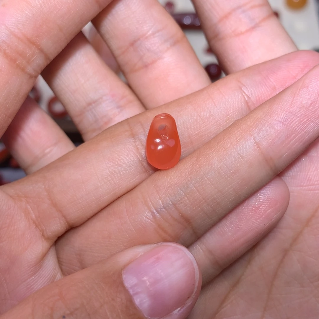 南红玛瑙卡子未镶嵌子*微微沙带