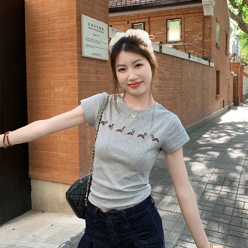 B春夏正肩短袖T恤女装2025新款可爱印花休闲修身小众上衣显瘦