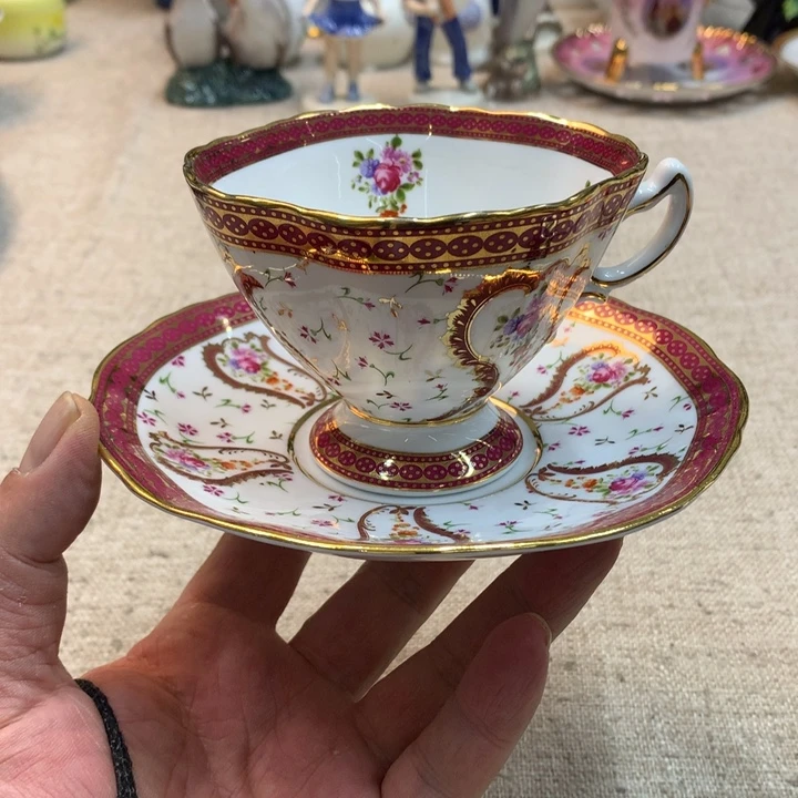 金瓷阁家的美丽瓷器