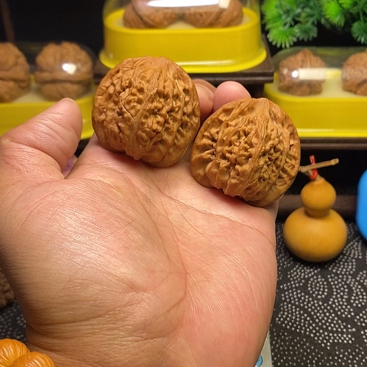 文玩核桃吊坠望月45