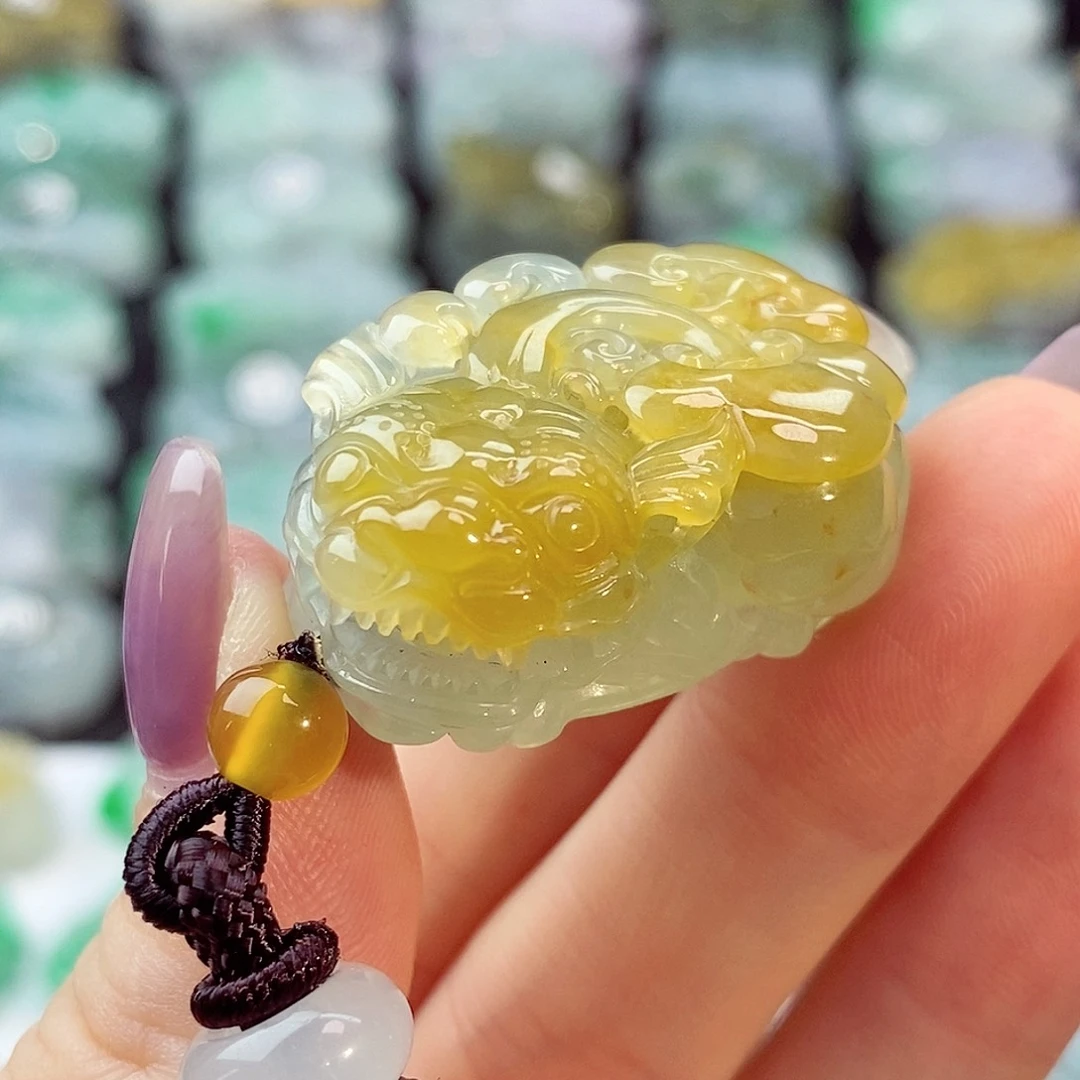 颈饰未镶嵌翡翠小*睿天然