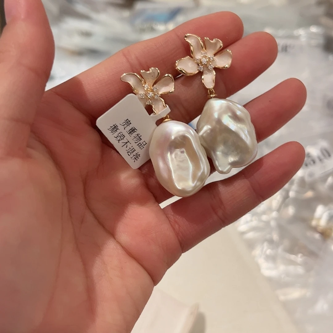 淡水珍珠耳饰合金