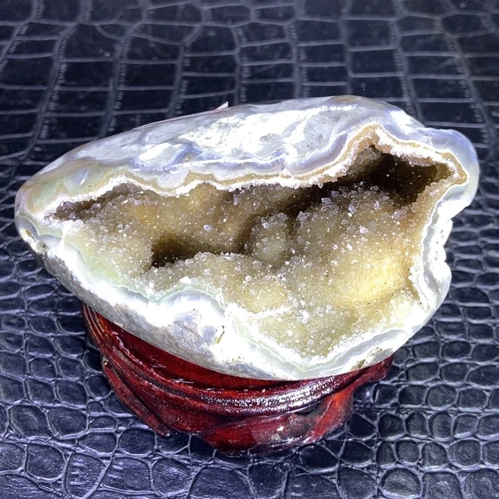 水晶钱袋子未镶嵌