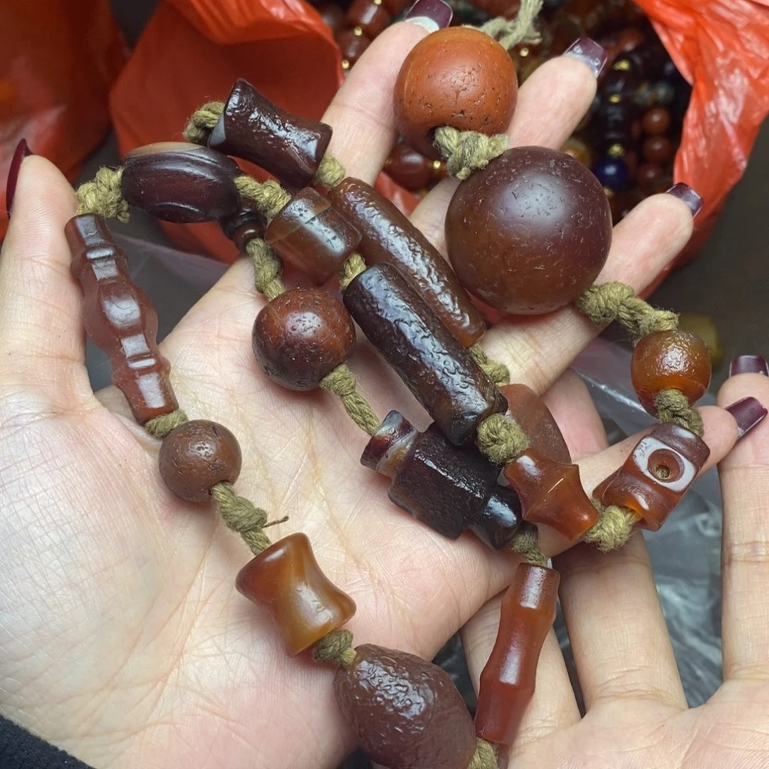 玛瑙/玉髓颈饰未镶嵌