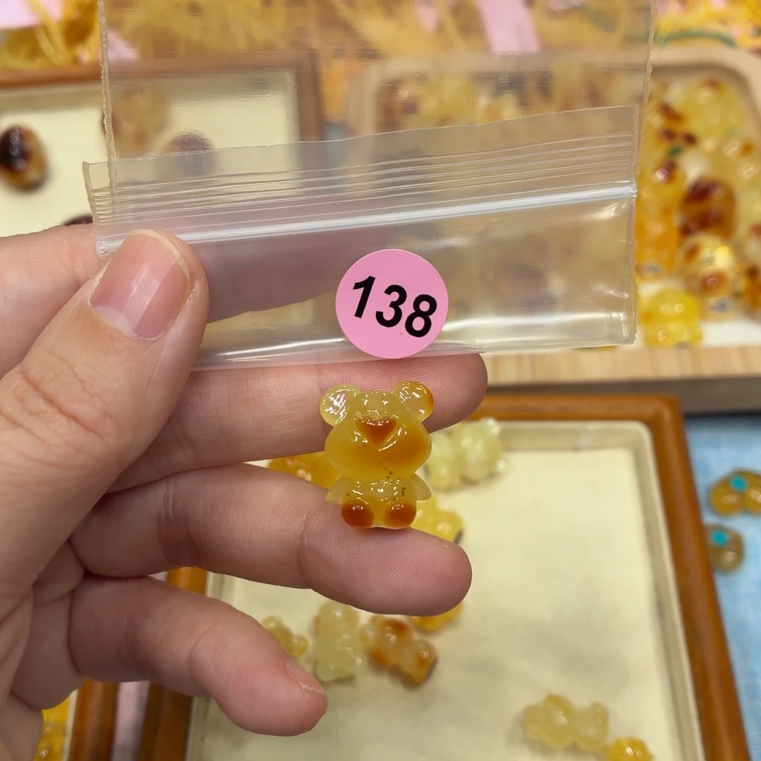 琥珀未镶嵌珠宝奇石