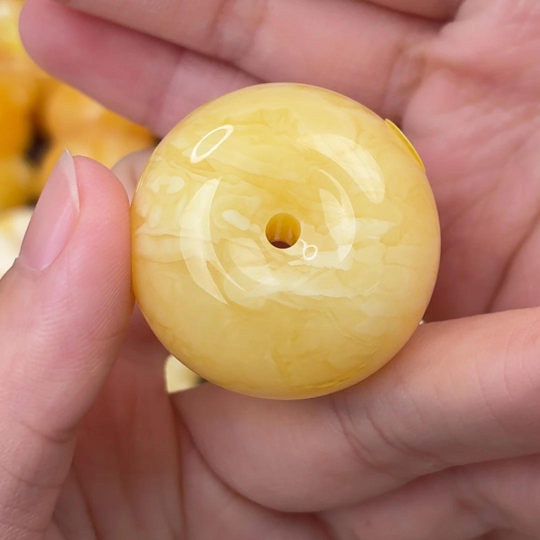 琥珀未镶嵌裸石虎皮扣子