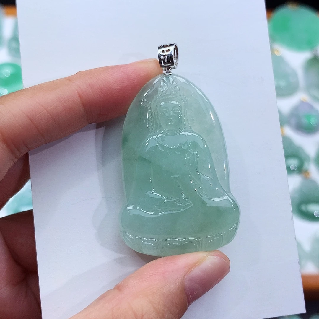 翡翠18K金镶嵌颈饰翡翠吊坠