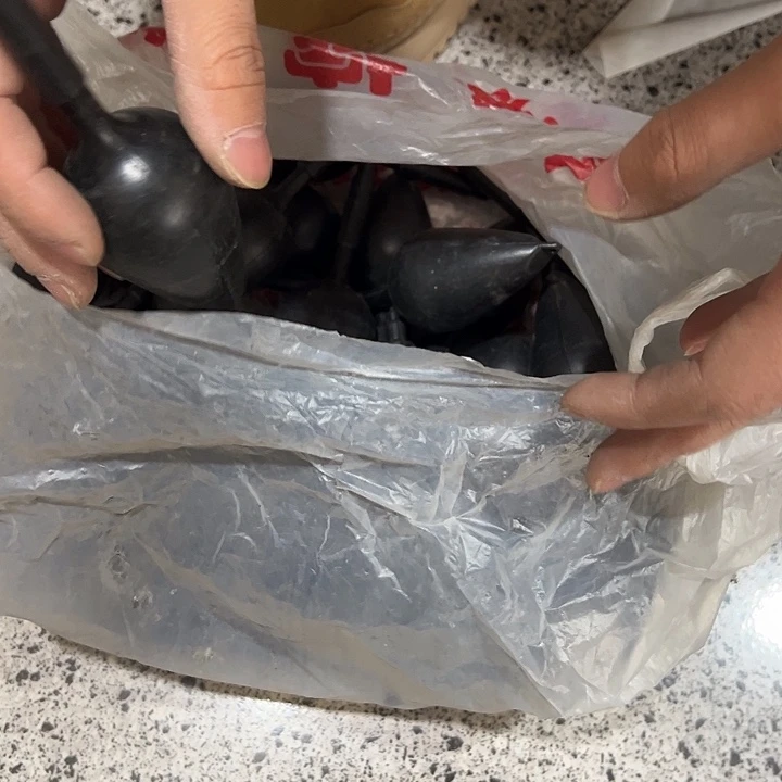 如图所示一兜浮漂随机发